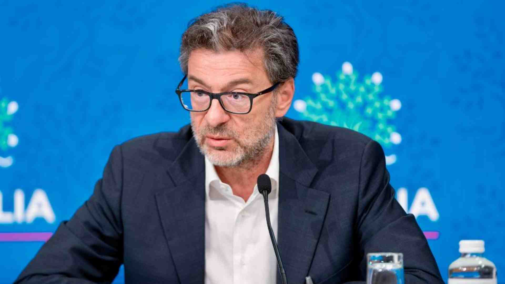Immagine di Giorgetti: «La tassa per attirare i Paperoni è fallita. Il tesoretto? Vediamo»
