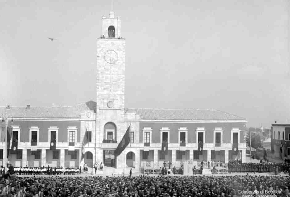 Inaugurazione citt&agrave; di Latina (wikimedia commons)