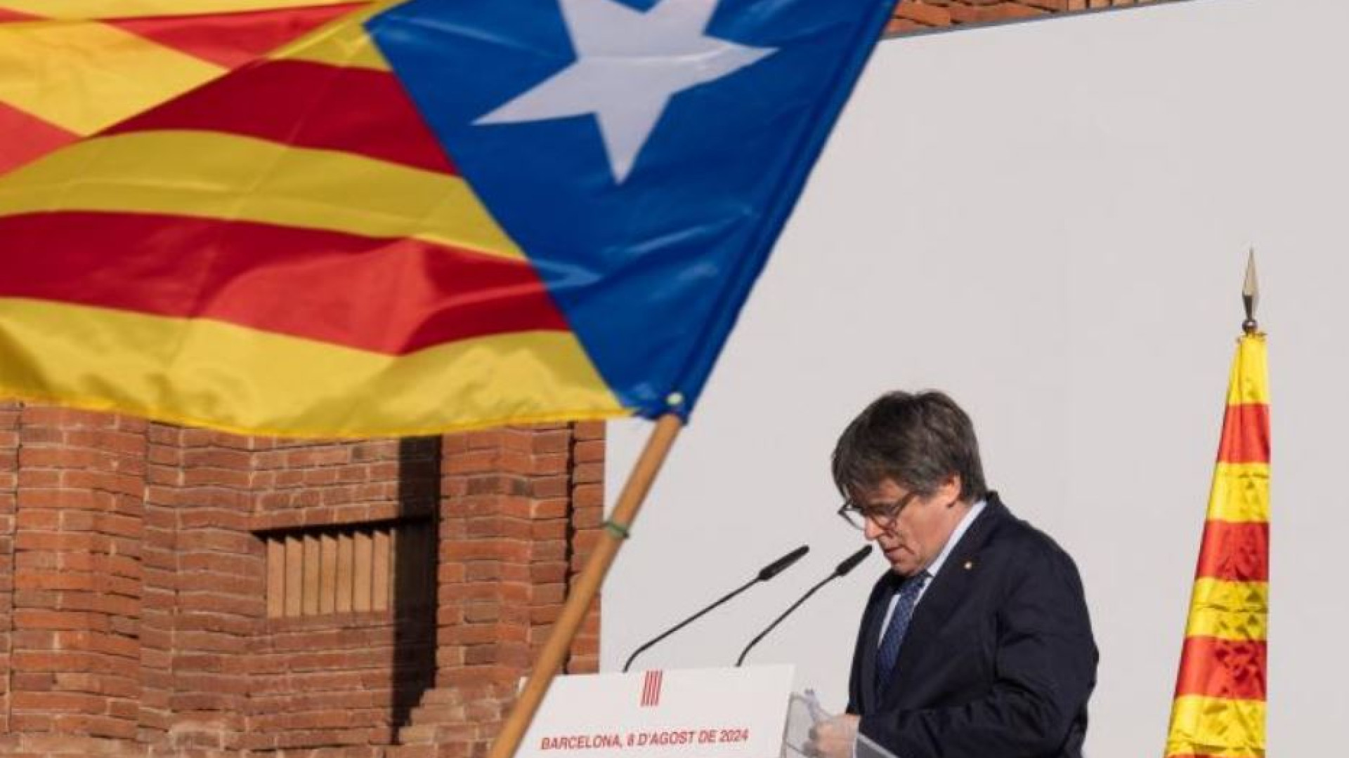 Immagine di Tornata e fuga di Puigdemont. «Non è già più in Spagna»