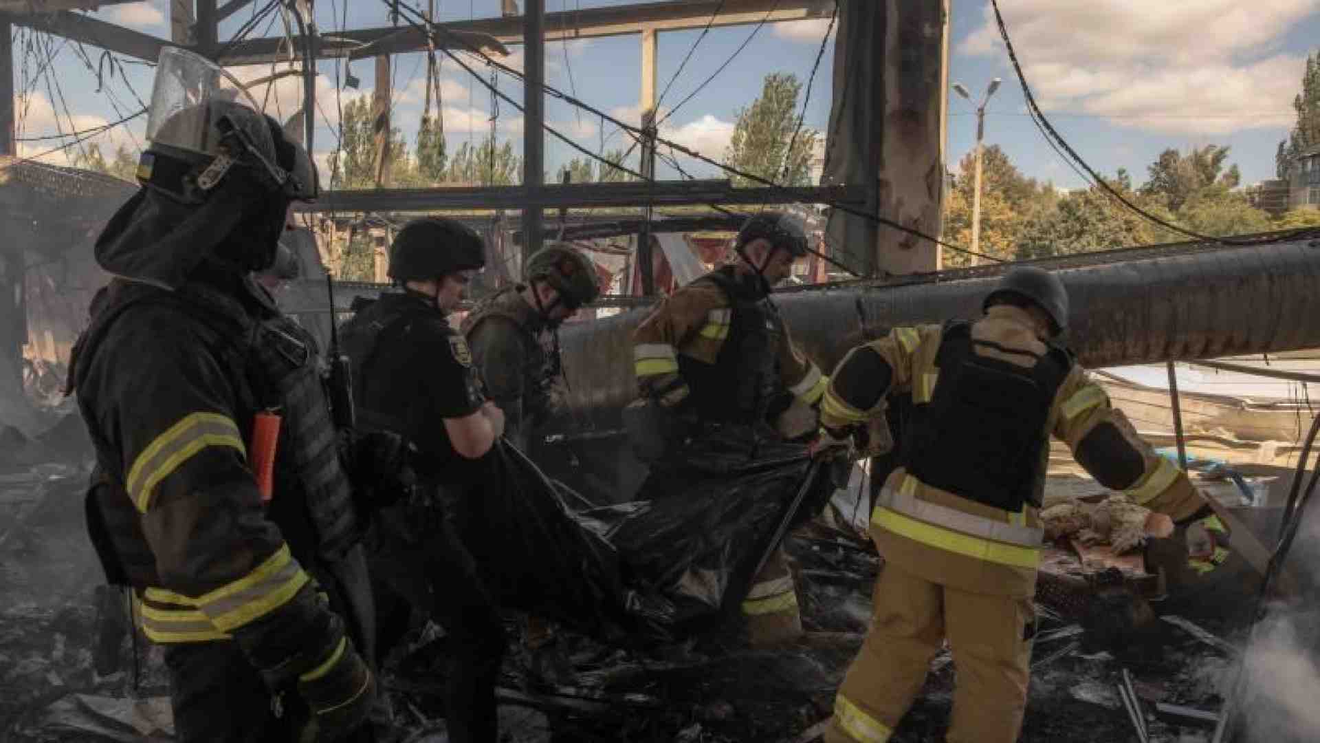 Immagine di Per Mosca ora Kursk è un'emergenza. La vendetta: 14 morti in un supermercato