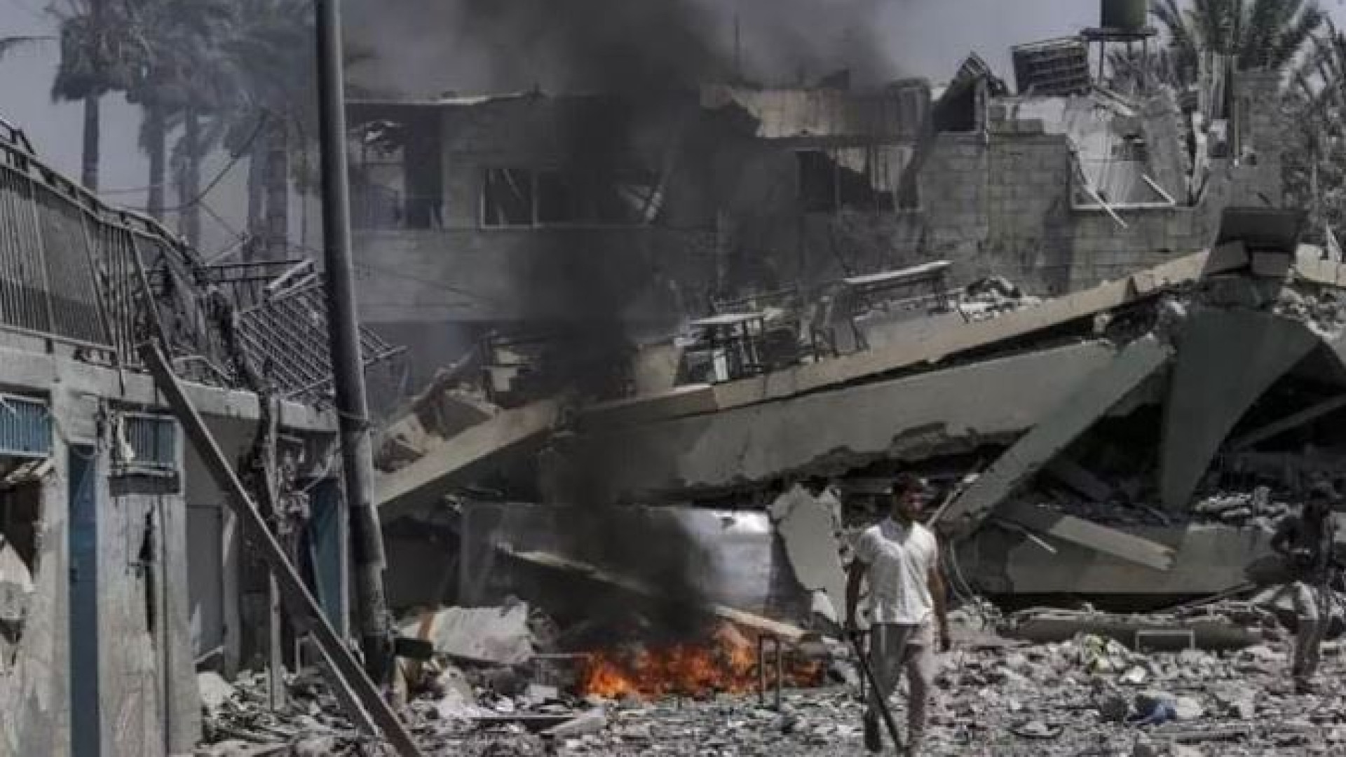Immagine di Agguato sull’accordo a Gaza: 93 morti nella scuola dei profughi