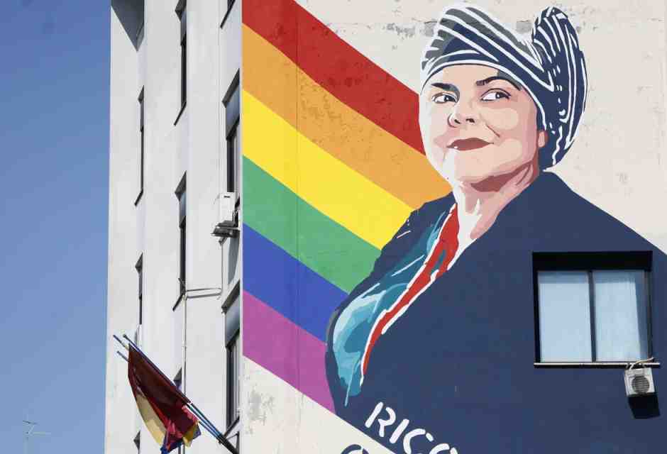 Michela Murgia nel murales di Laika a Roma (LaPresse)&nbsp;<br />