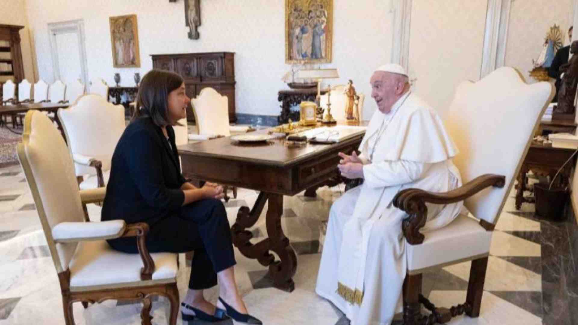Immagine di Papa Francesco riceve la rettrice della Cattolica Beccalli