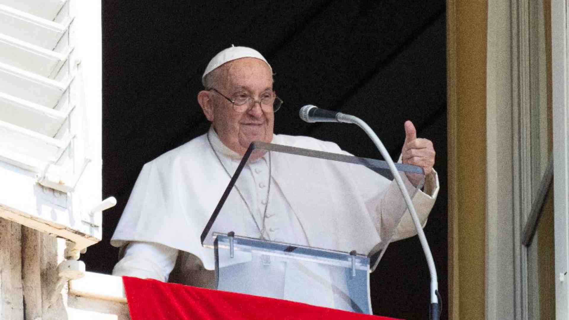 Immagine di Il Papa: la voce di Dio va oltre i nostri schemi. Preghiamo per la pace