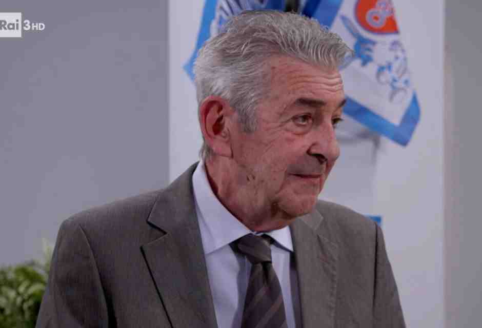 I piani di Renato per le vacanze vanno in fumo e lui finisce per essere il più simpatico della famiglia