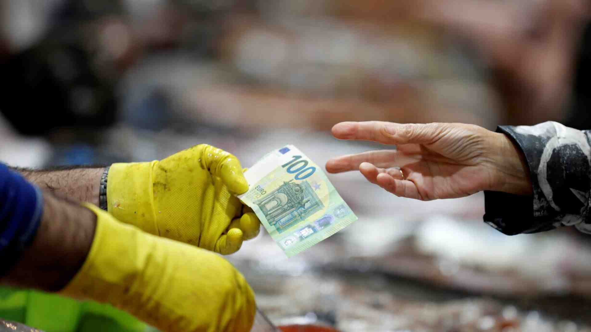 Immagine di Ci sono più soldi nelle casse dello stato, ma non è il caso di esultare