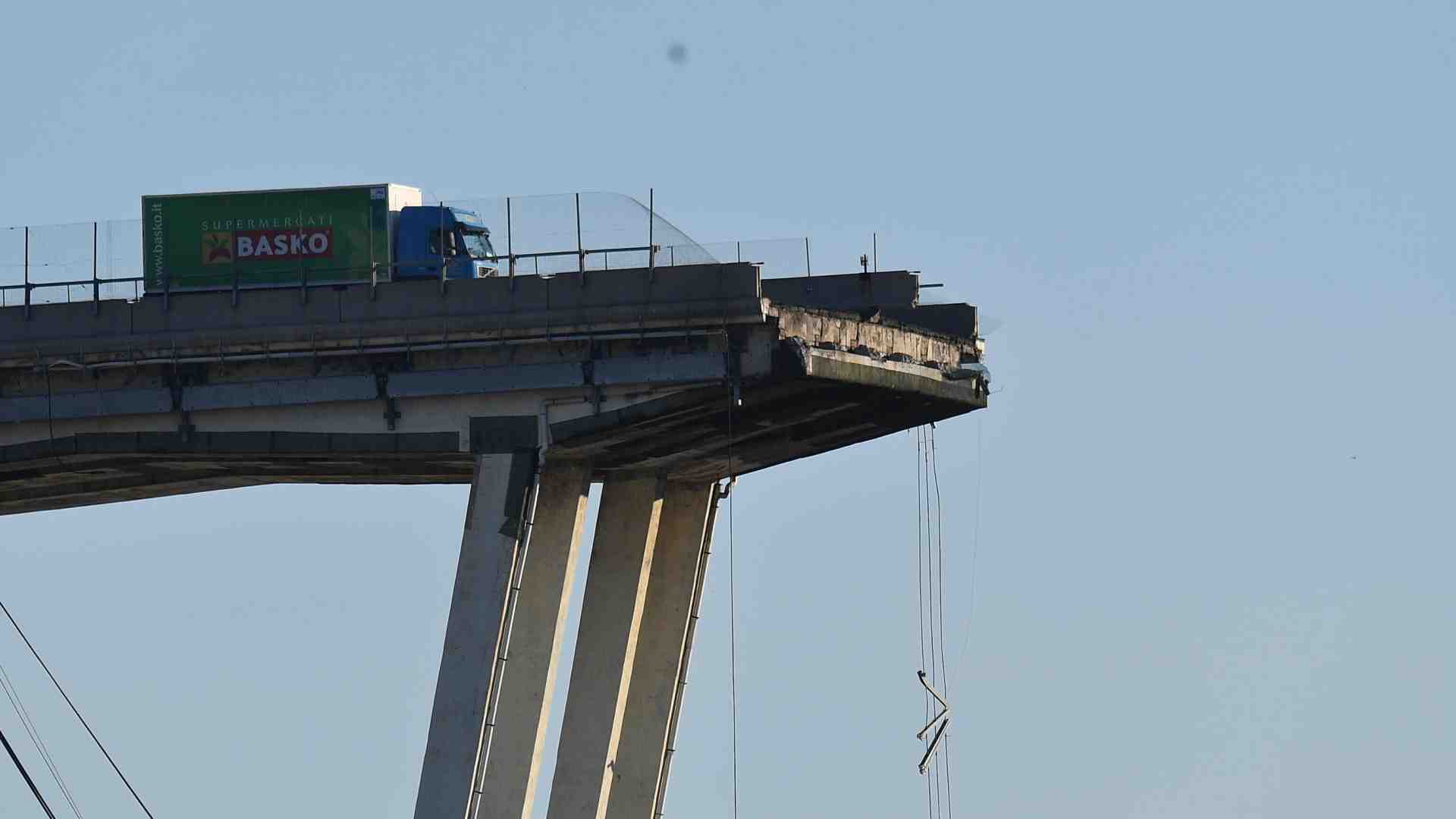 Immagine di Sei anni dal crollo del Ponte Morandi. Mattarella: "Le responsabilità devono essere definitivamente accertate"