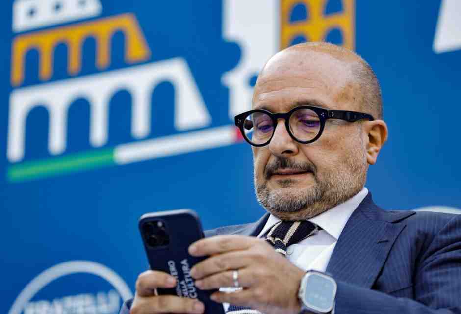 Sangiuliano: "Macché licenziato? Tutti sbagliamo. Ora il mio responsabile social si occupa di archivi"