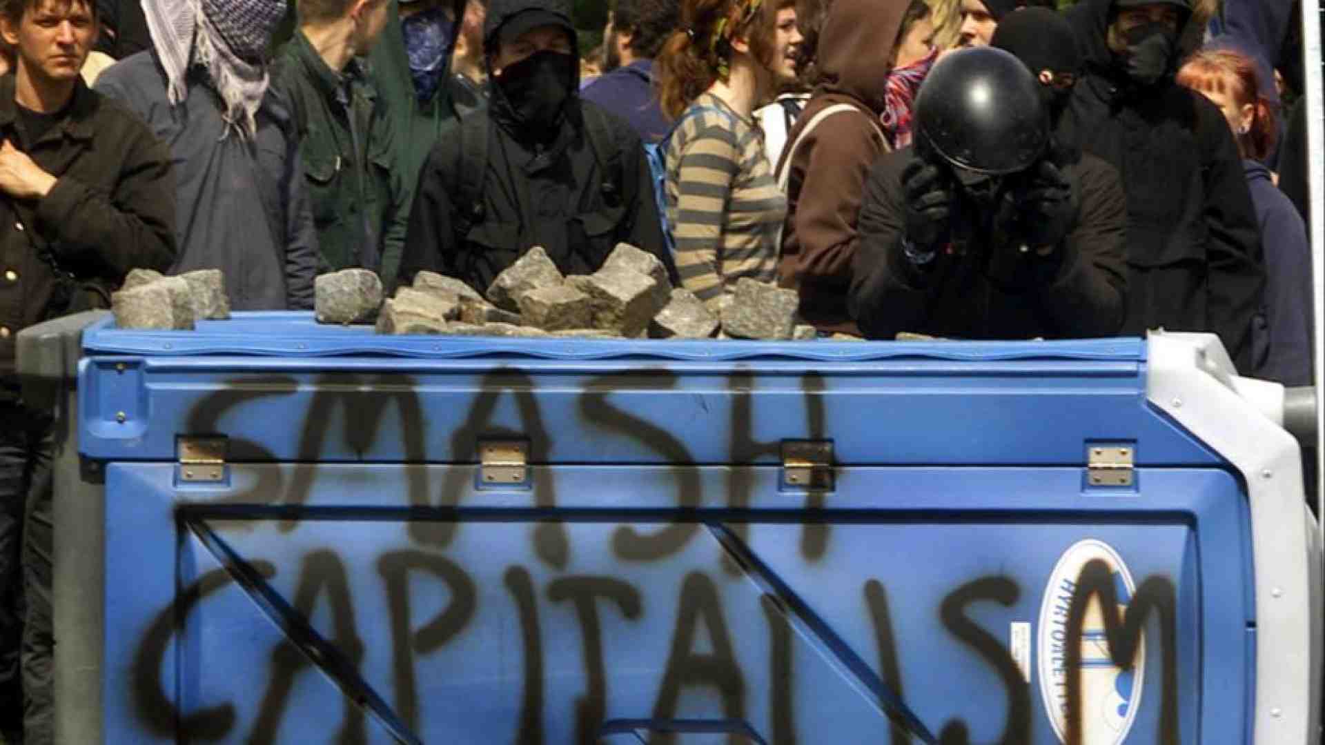 Immagine di Oltre il dio mercato. Qualche spunto per ripensare l'economia planetaria
