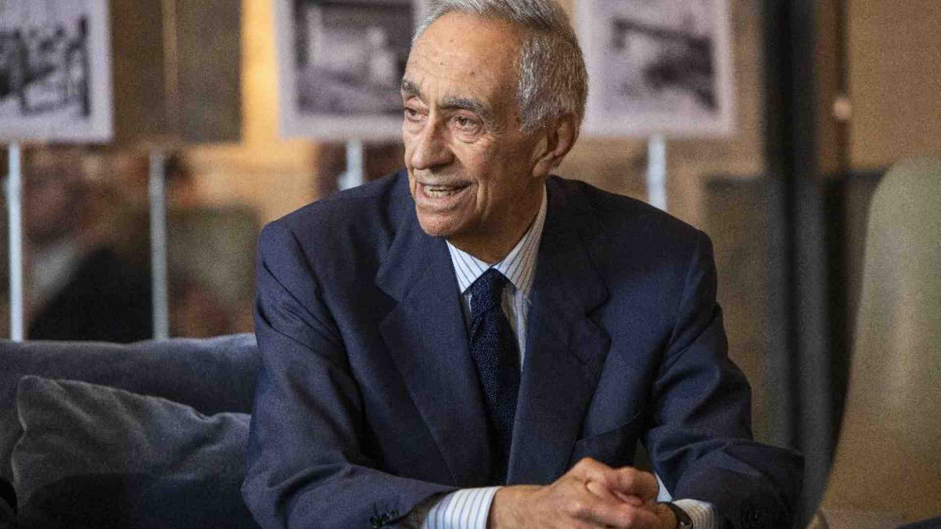 Immagine di Khelif, Vannacci e il caso Malagò: le Olimpiadi secondo Franco Carraro