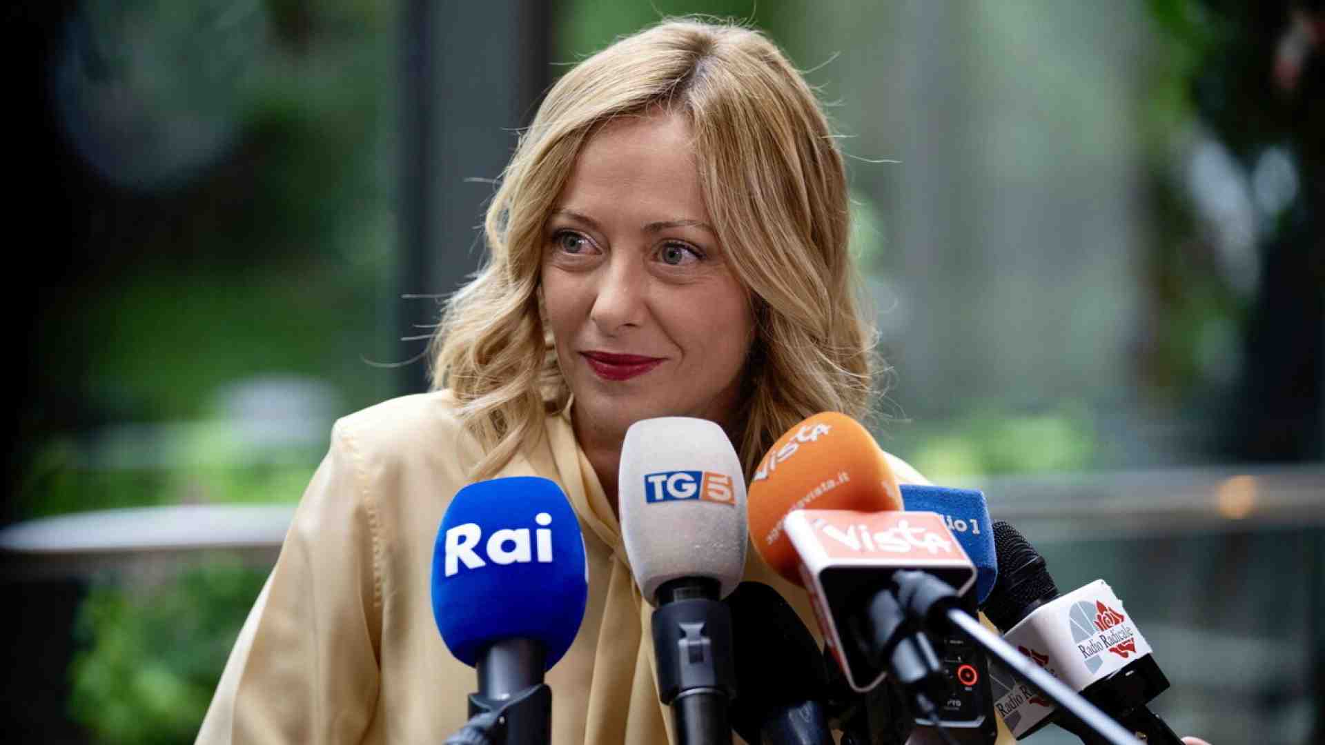 Immagine di Burocrazie, diplomazie e altri nemici non immaginari di Meloni