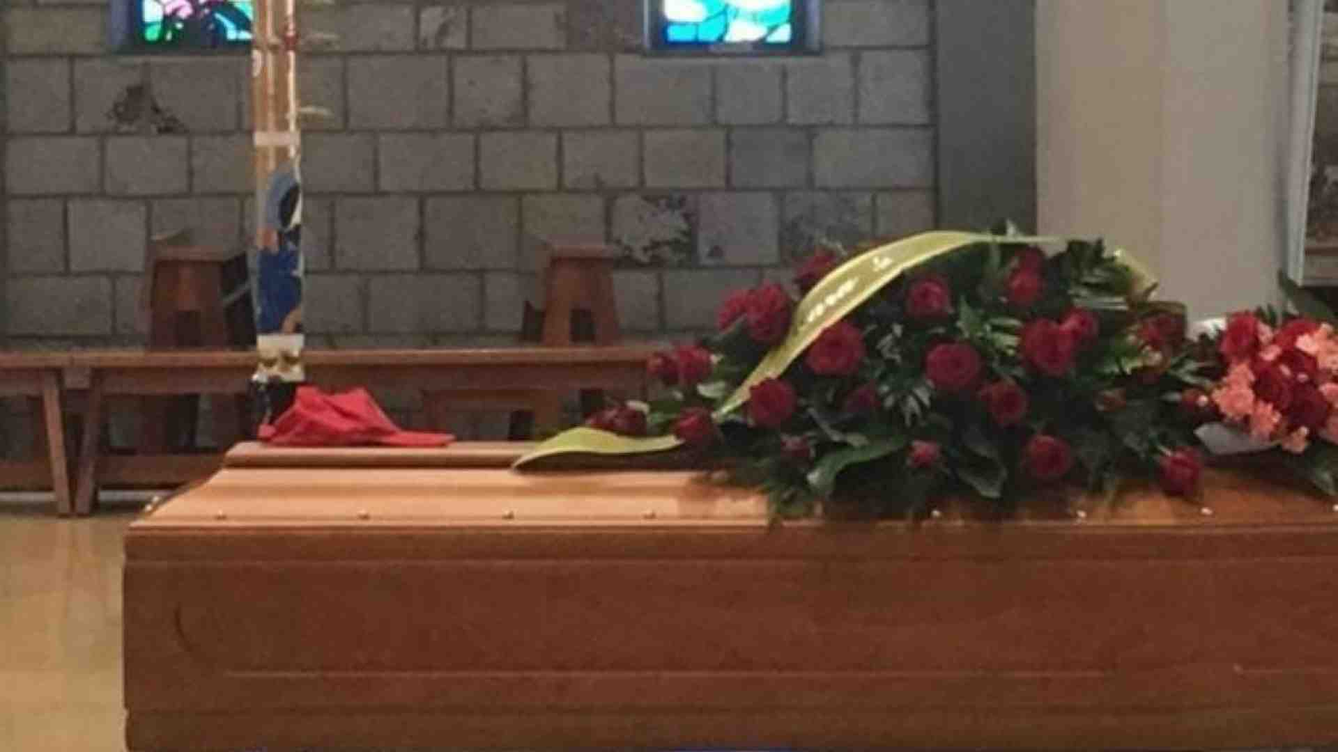 Immagine di La cremazione solo dopo le esequie. No al rito con l'urna