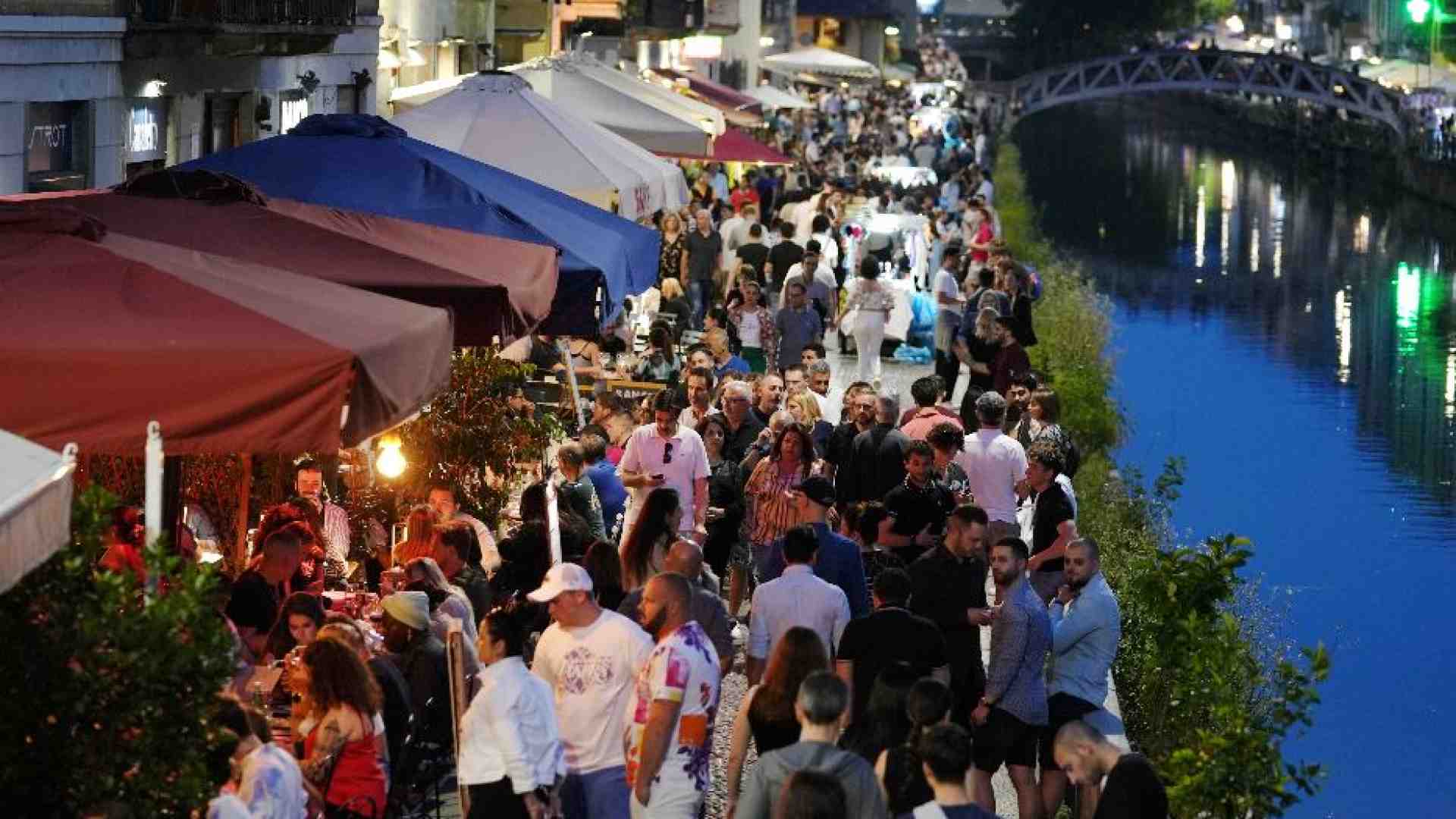 Immagine di L'overtourism? Adesso minaccia anche Milano