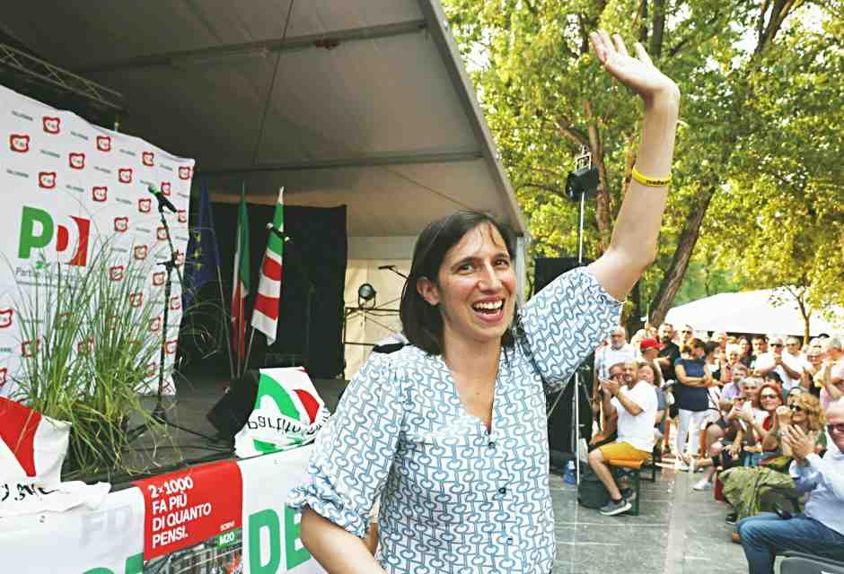 Un * per unire le opposizioni: da Conte a Calenda tutti alla festa dell'Unit* di Schlein