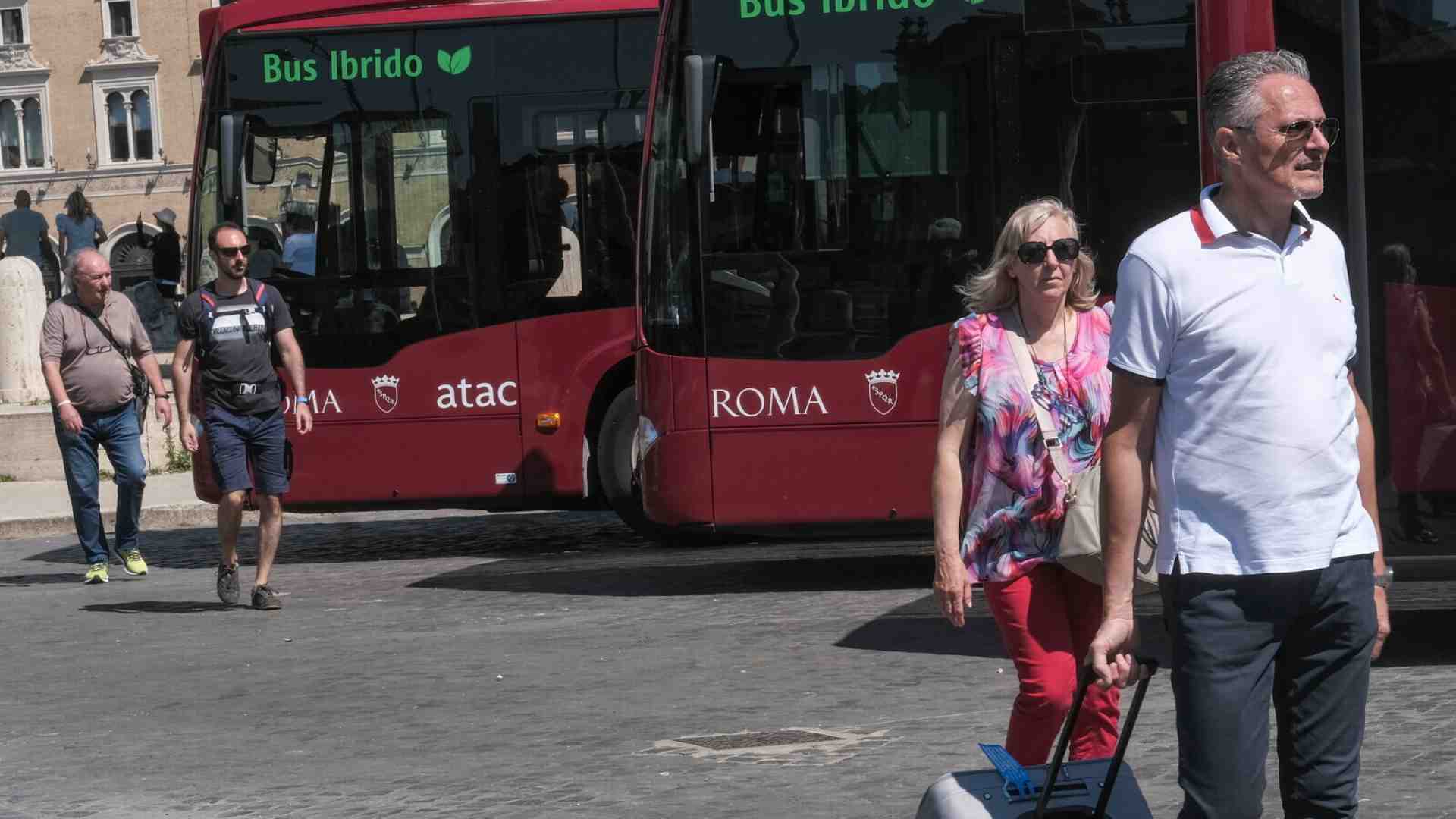 Immagine di Botta e risposta con l’assessore Patanè sul premio agli autisti Atac