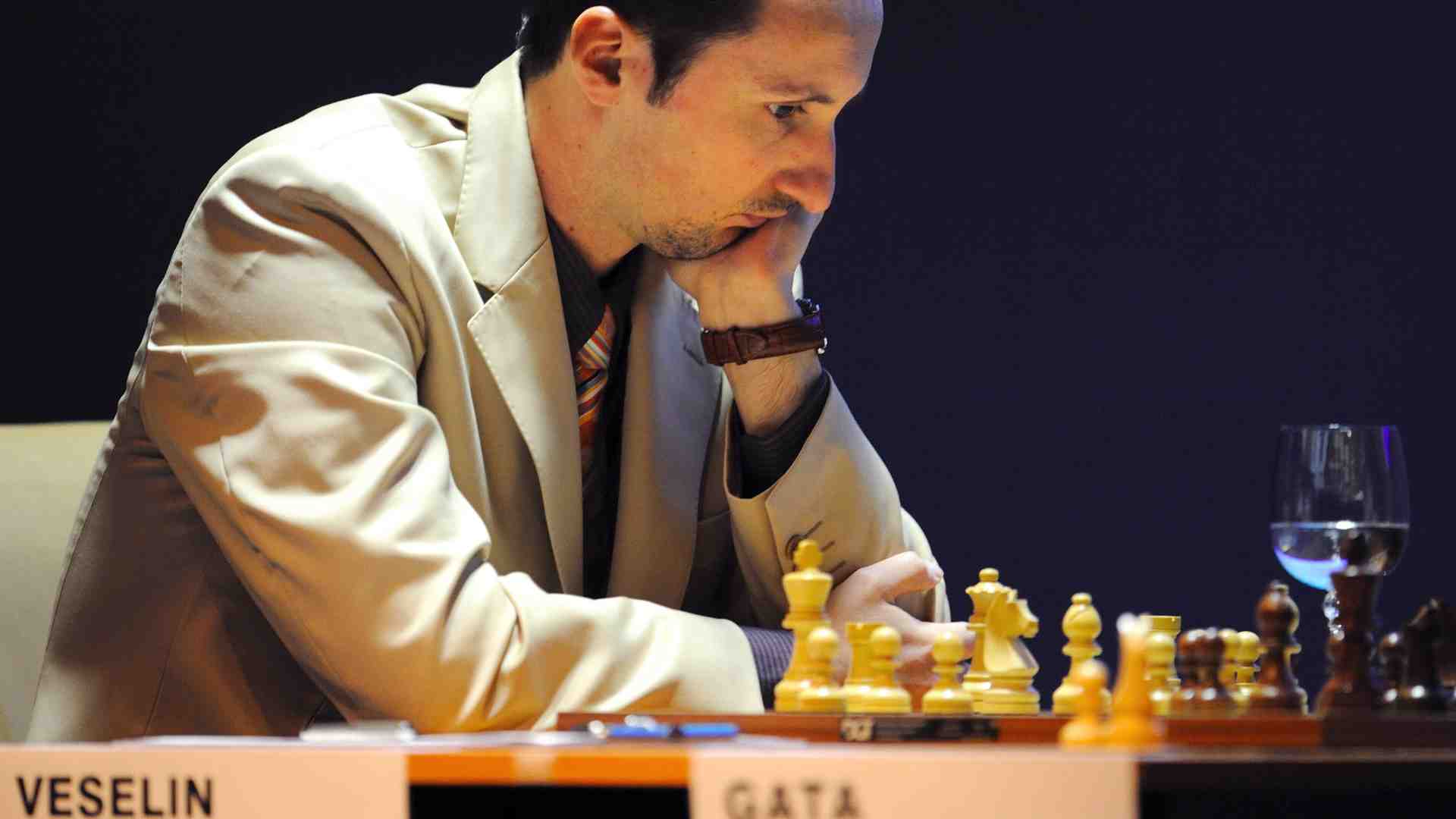 Immagine di A Spilimbergo 451 giocatori e il mito vivente Topalov