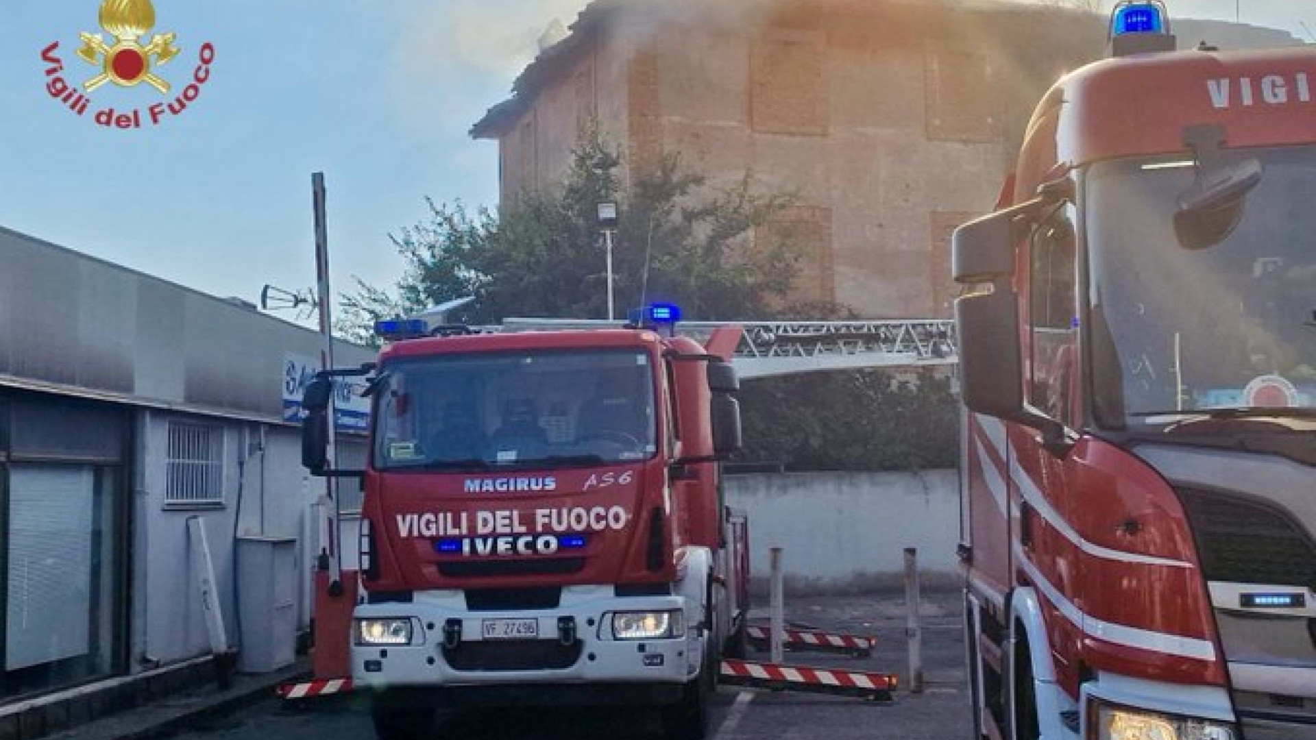 Immagine di I quattro soccorritori ancora in pericolo di vita