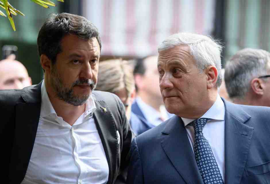 Matteo Salvini con Antonio Tajani (foto LaPresse)<br />&nbsp;