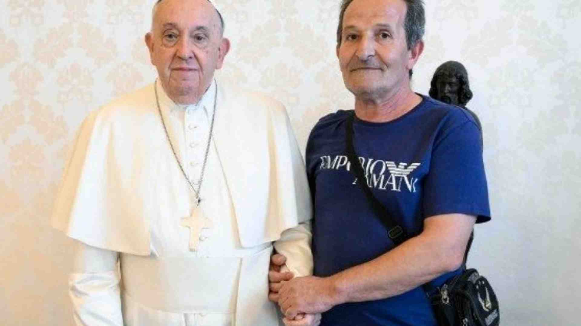 Immagine di Beniamino Zuncheddu dal Papa: «Gli scrivevo dal carcere e lui rispondeva»