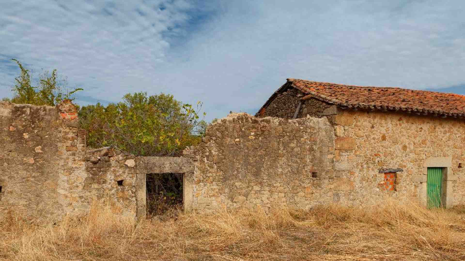 Immagine di Ruderi e case diroccate in Italia, perché sono in aumento