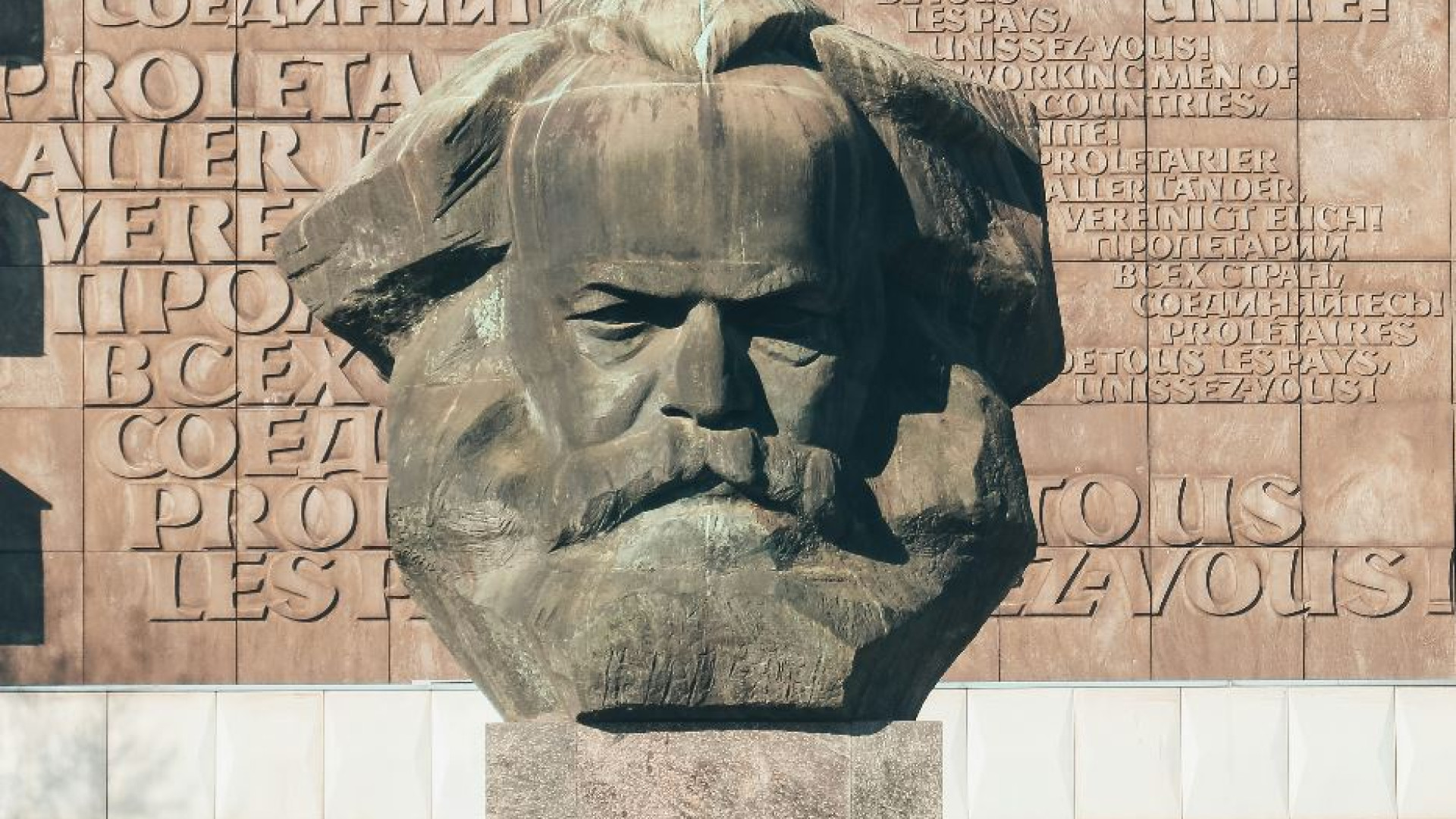 Immagine di Così Marx nel “Capitale” svelò le leggi dell’età delle macchine