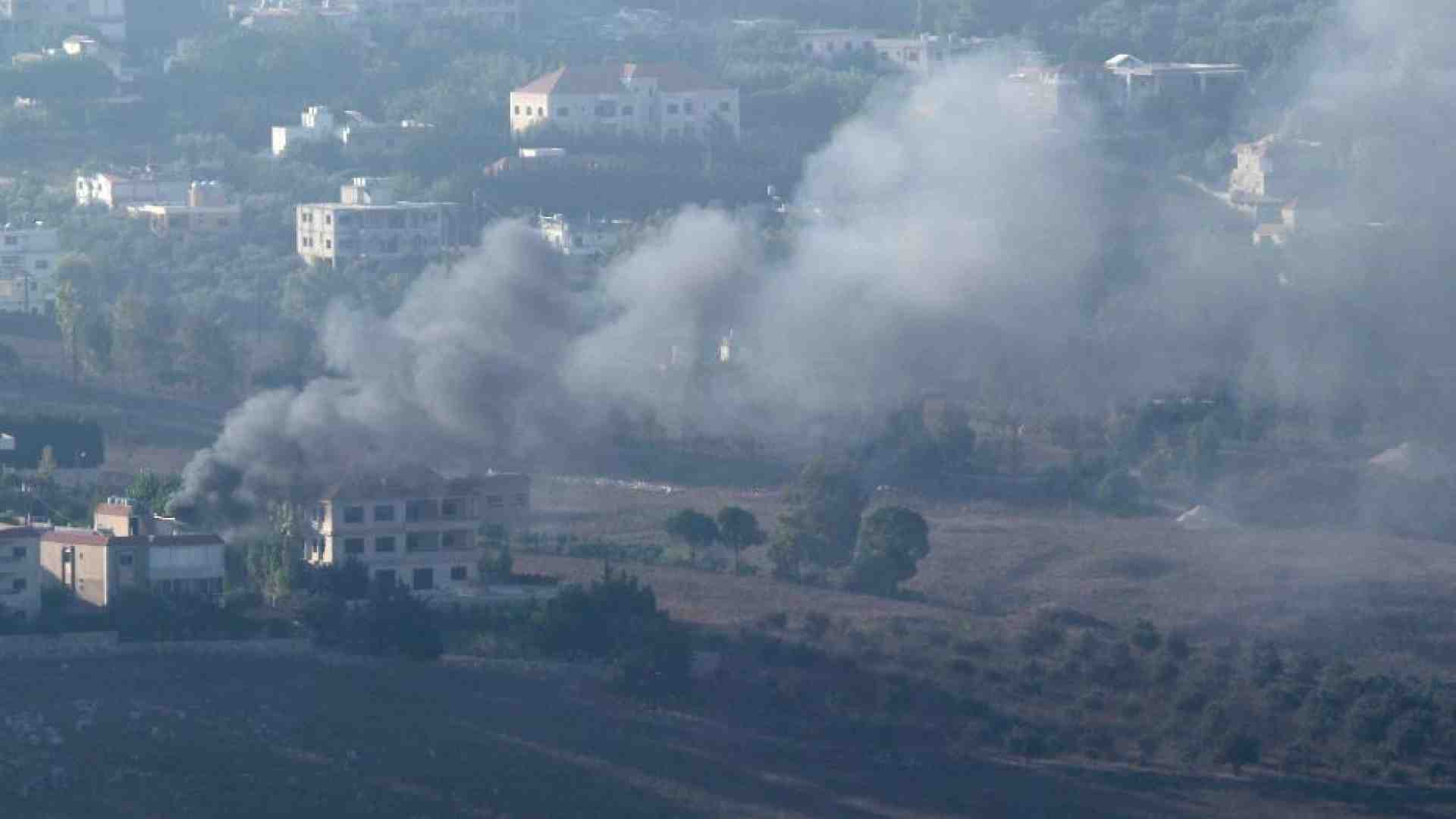 Immagine di Fuoco incrociato Hezbollah-Israele. E Hamas lascia i negoziati del Cairo