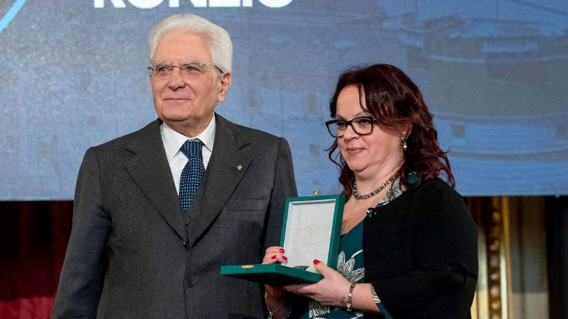 Immagine di Una bara sotto casa della paladina antimafia di Tor Bella Monaca
