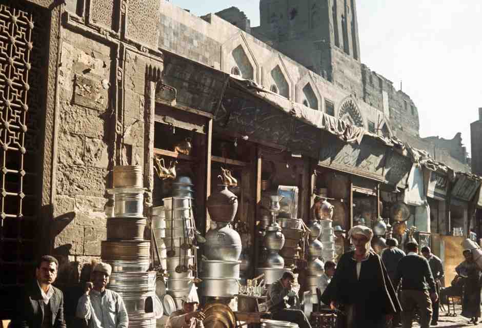 Bazar nella capitale egiziana presumibilmente ai primi del '900 (Foto Getty)