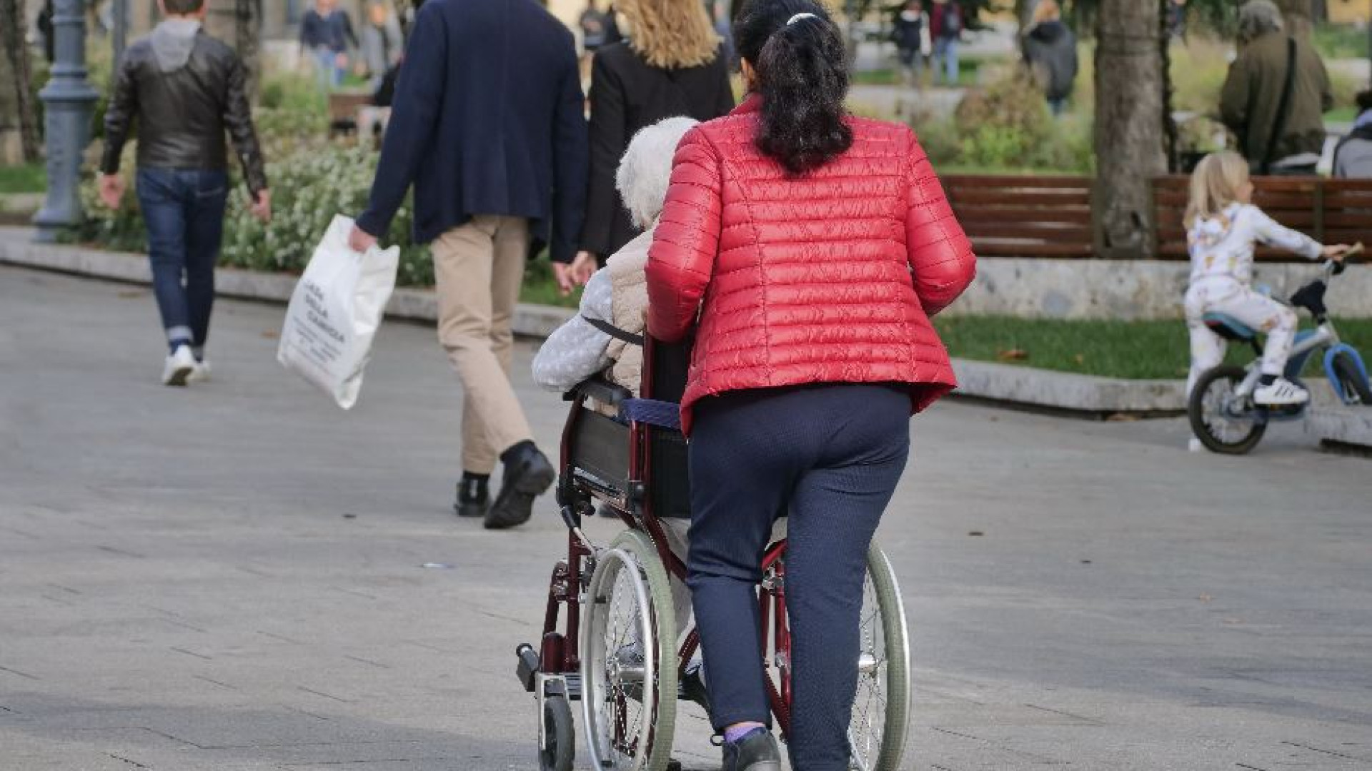 Immagine di Nel settore del lavoro domestico 200mila colf e badanti invisibili