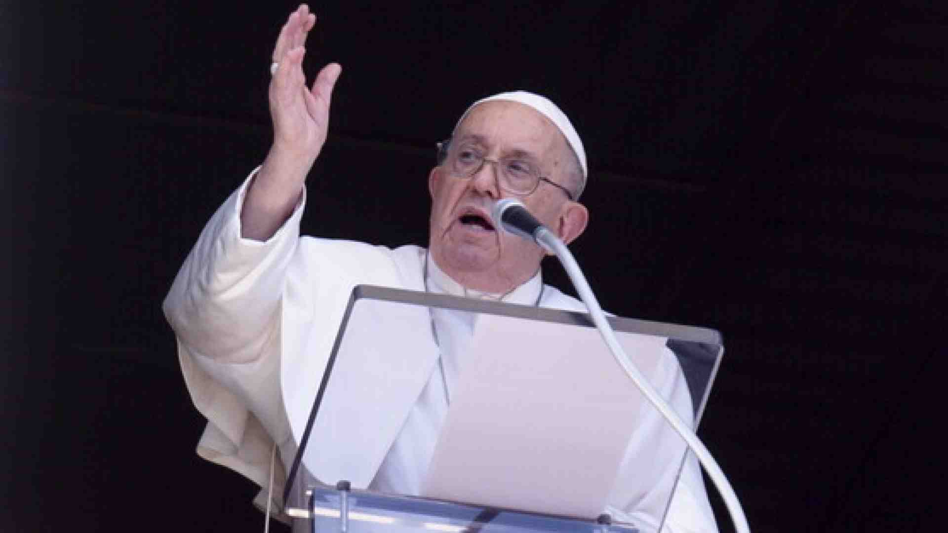 Immagine di Il Papa entra a gamba tesa su Kyiv
