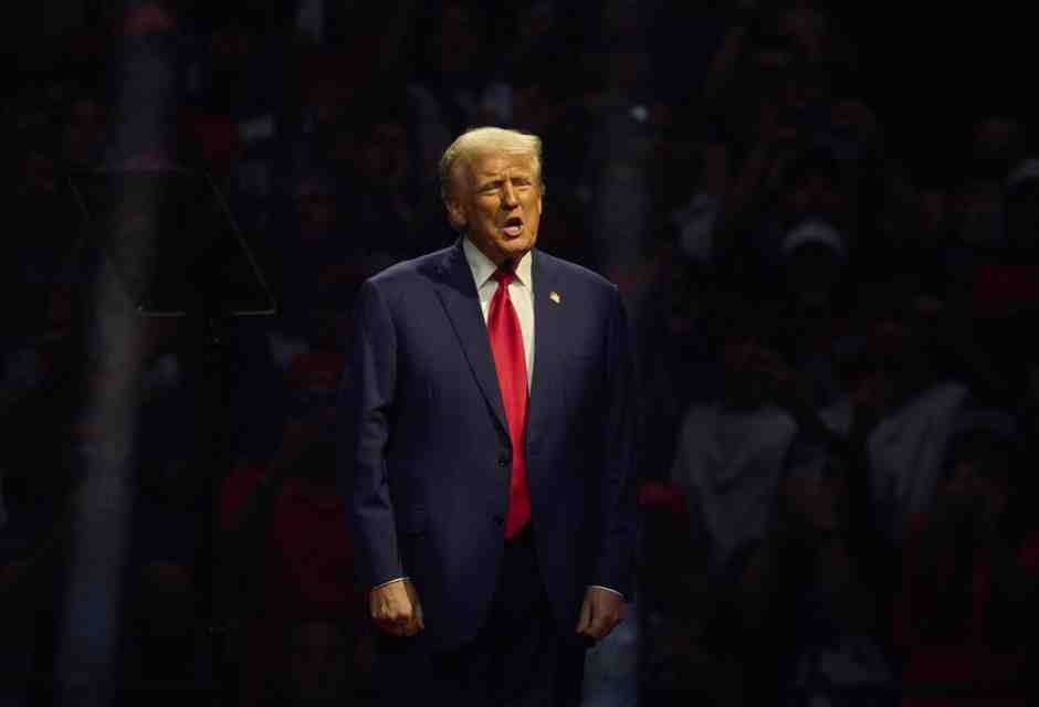 Donald Trump (foto Epa, via Ansa)