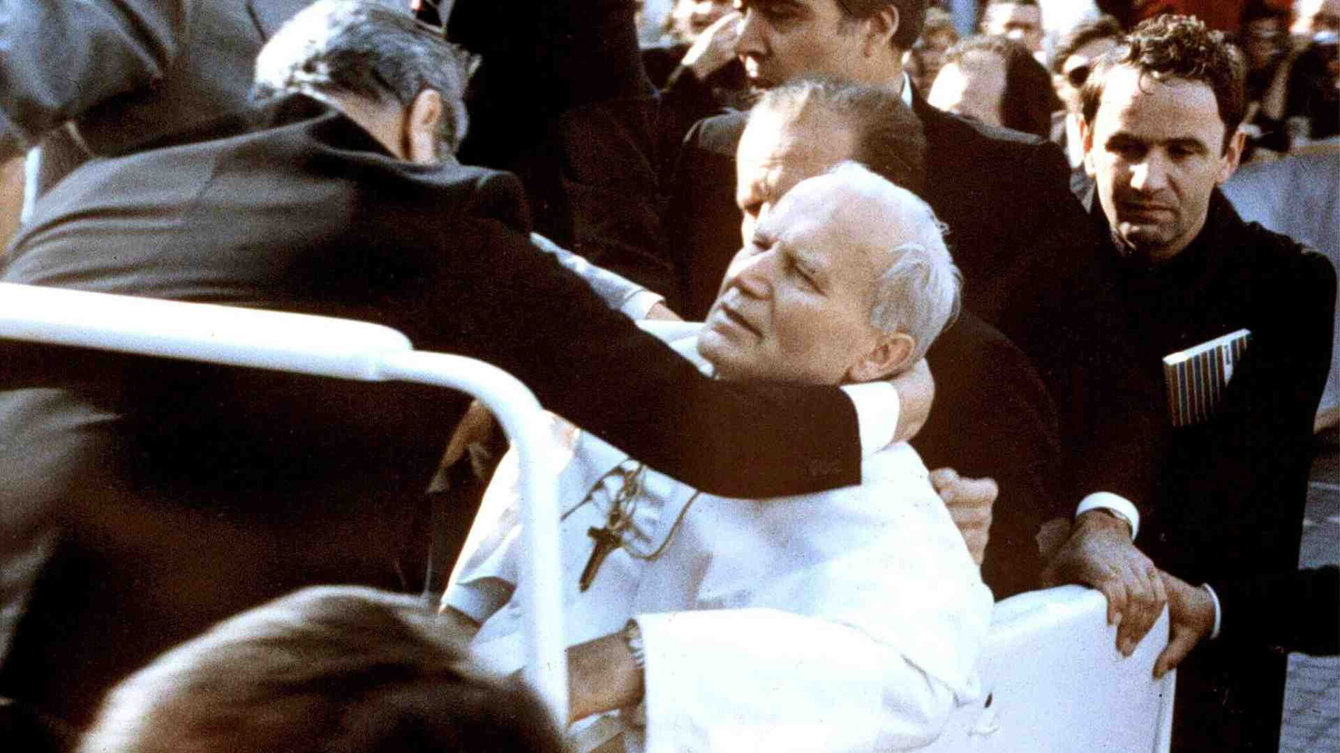 Immagine di Il libro di Ilario Martella sull’attentato a Wojtyla e l’unica tesi plausibile sul caso Orlandi