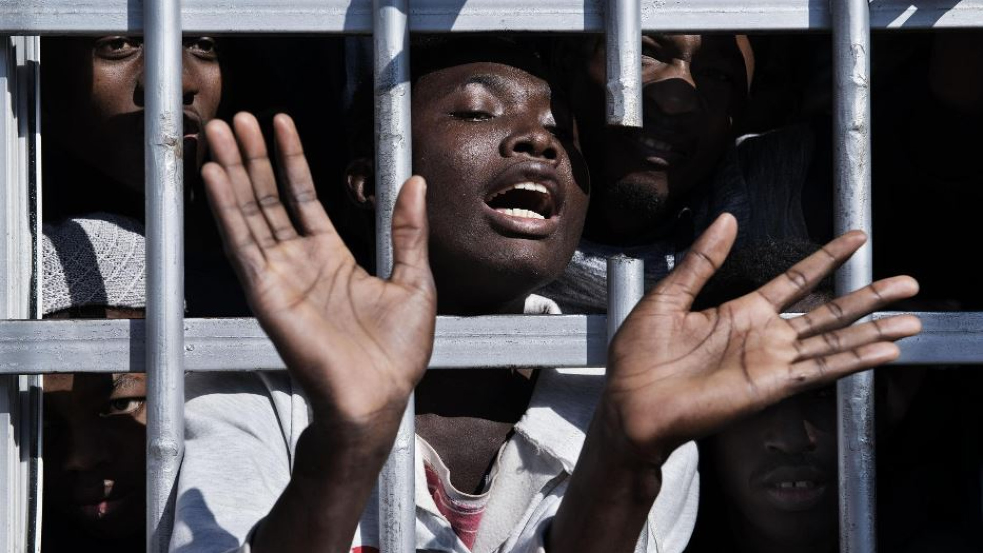 Immagine di Il Papa, i migranti e noi cristiani “normali”. Adesso chiediamoci dove siamo
