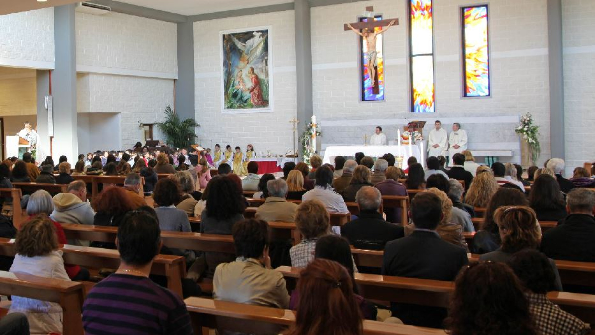 Immagine di Sinfonia di Parola, arte e canto. E la liturgia si trasforma in vita