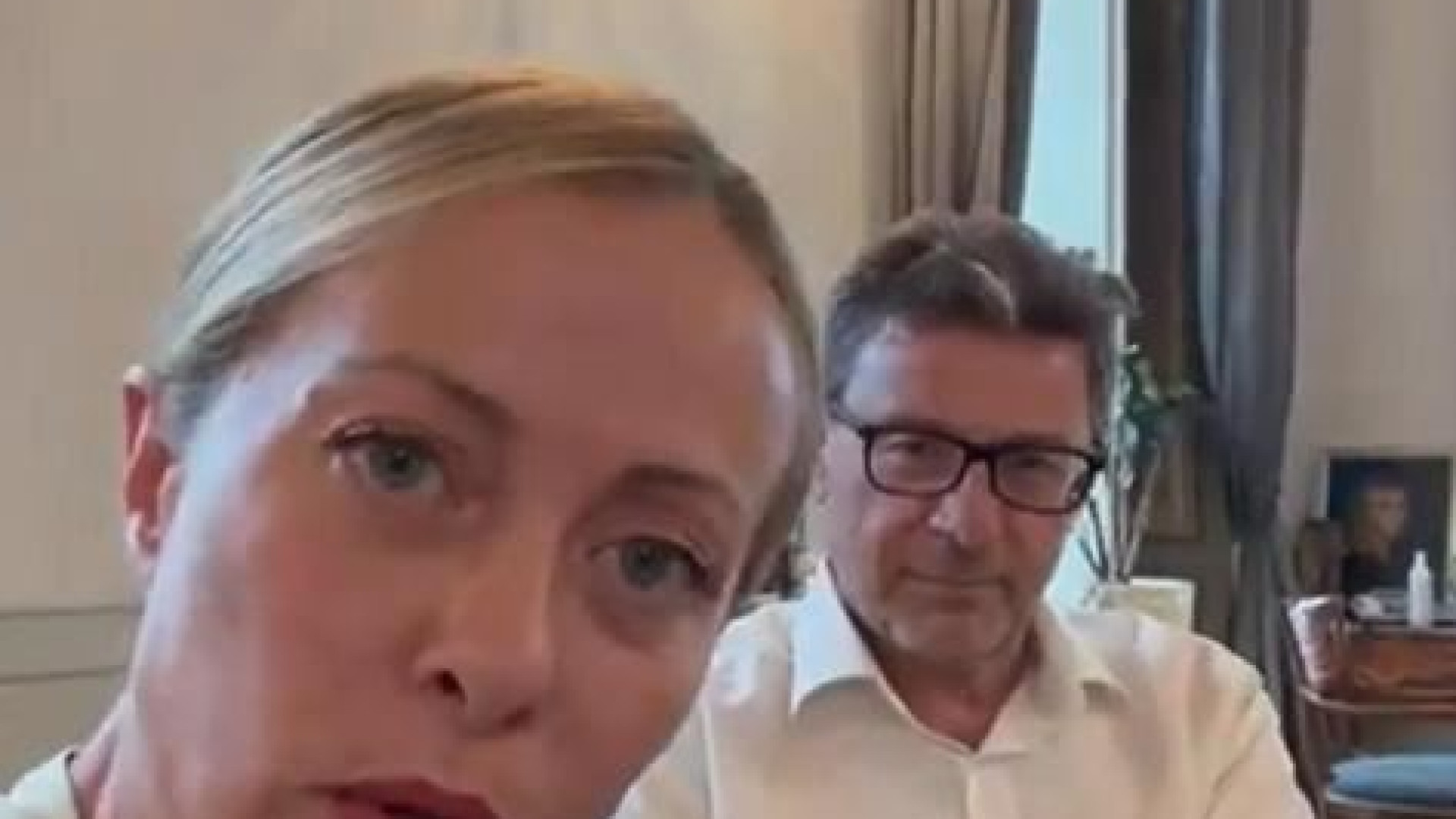 Immagine di Polverone assegno unico. Meloni e Giorgetti: non lo aboliamo