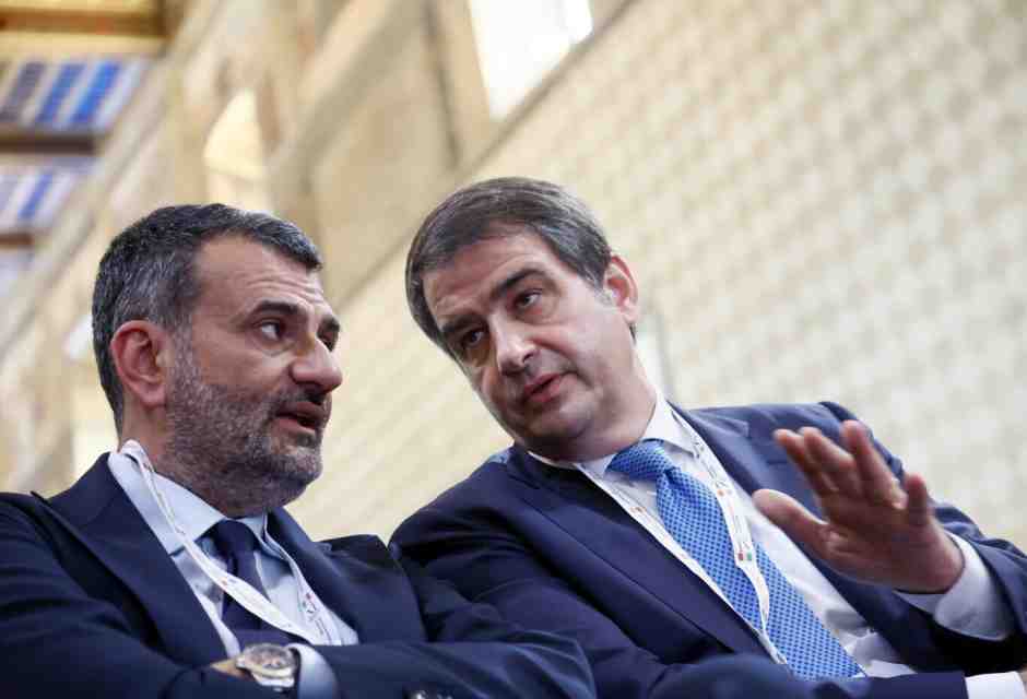 Antonio Decaro e Raffaele Fitto (foto LaPresse)