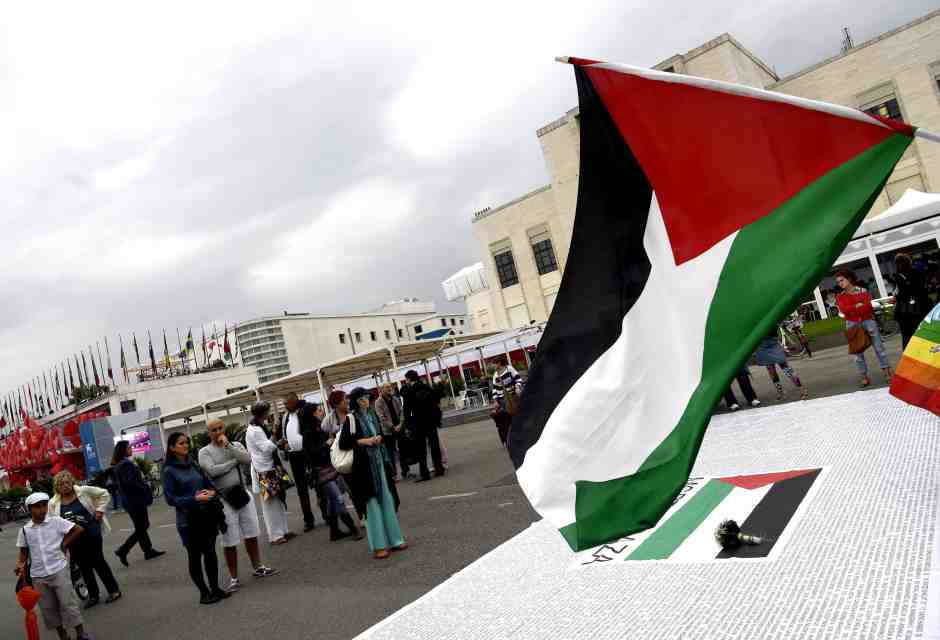 Venezia: manifestazione pro Palestina davanti al Casin&ograve; del Lido (ANSA/CLAUDIO ONORATI)&nbsp;<br />