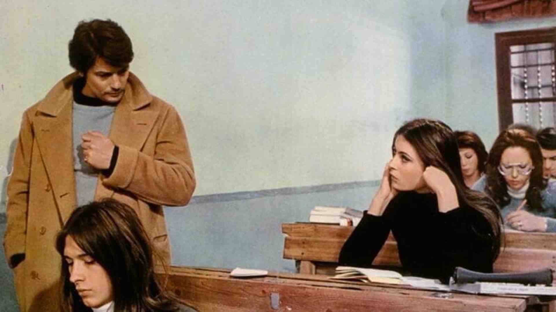 Immagine di A ciascuno il suo cappotto: dal camel coat di Delon e Brando al logoro pastrano di Gogol’