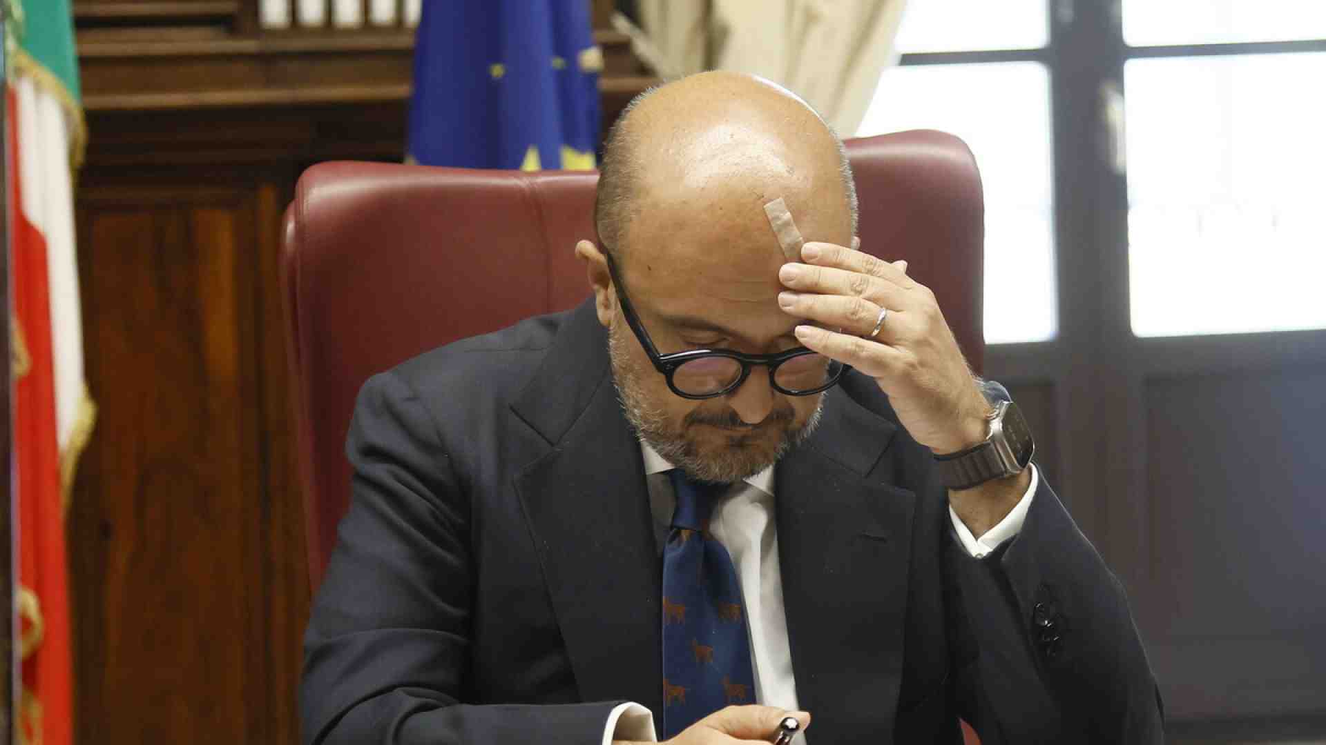 Immagine di Mail, viaggi. Il caso Boccia-Sangiuliano. Ospitata come "collaboratrice" a Polignano a Mare