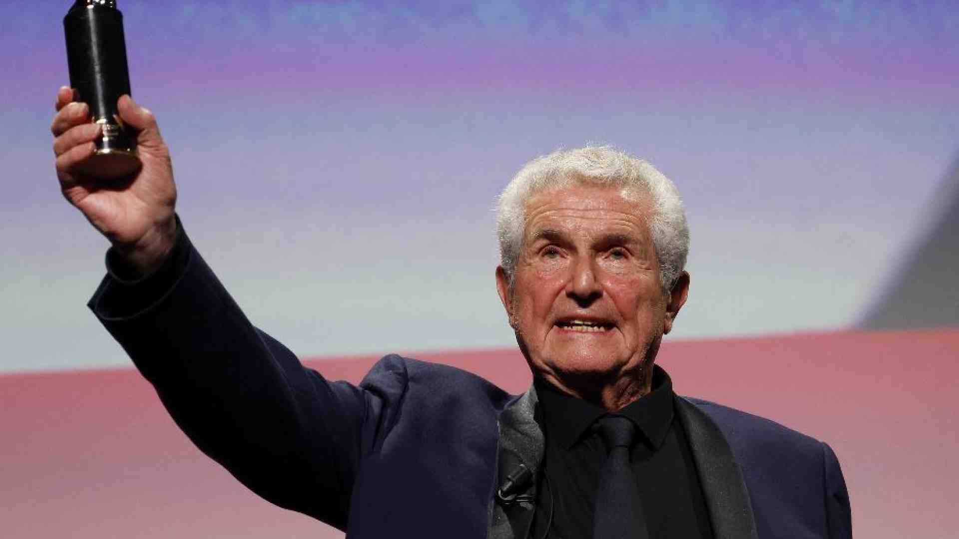 Immagine di Claude Lelouch sulla strada incontra Dio