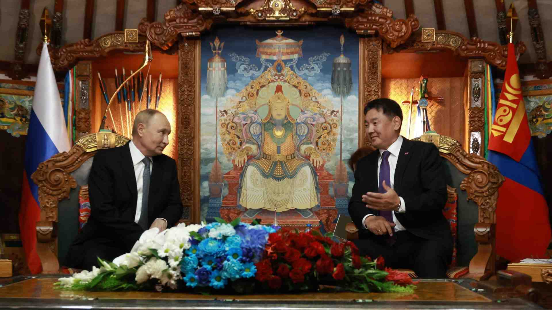 Immagine di Putin in Mongolia lancia una sfida alla Corte dell'Aja