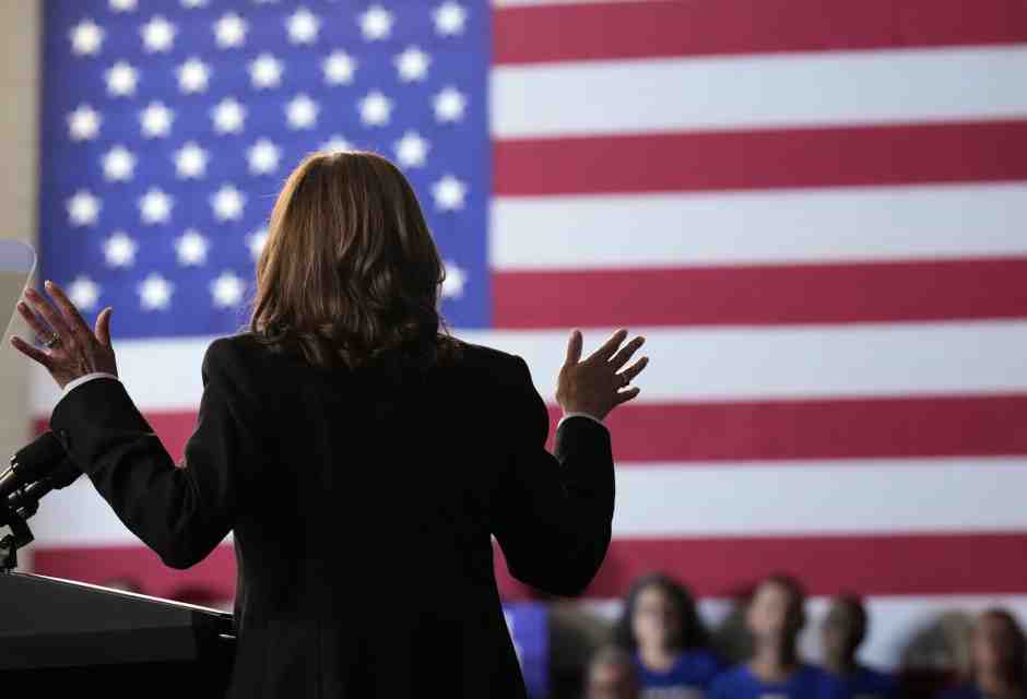 La marcia improvvisata ma potente di Kamala Harris