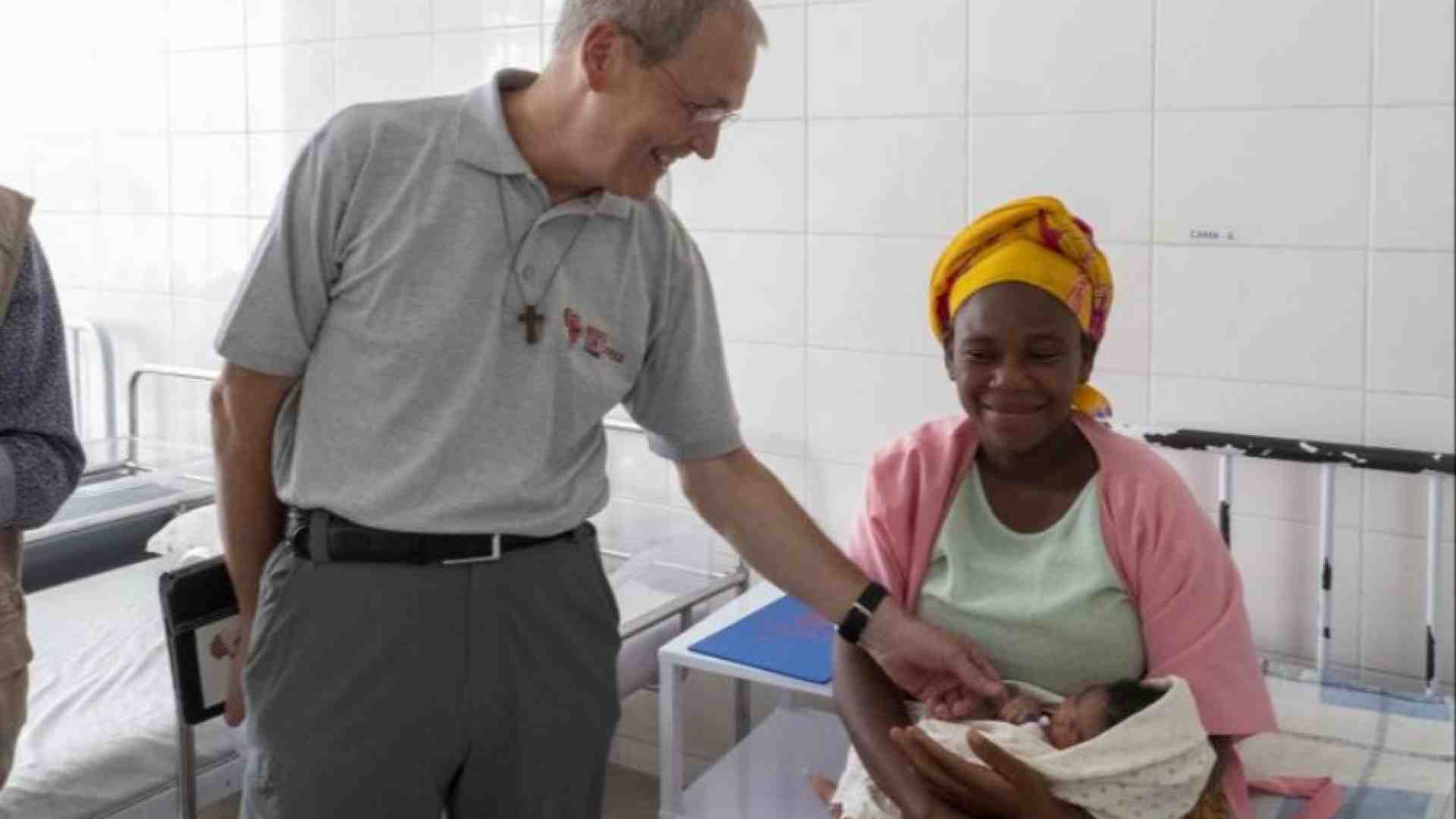Immagine di Don Carraro: quando il grazie ha una dimensione comunitaria