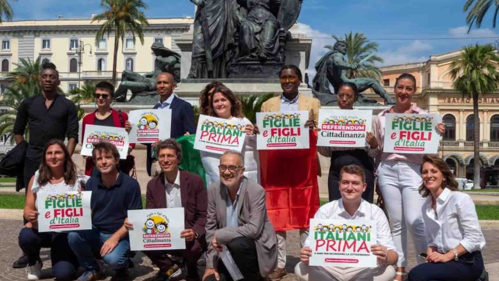 Immagine di Italiani dopo 5 anni: un referendum per dimezzare i tempi per la cittadinanza