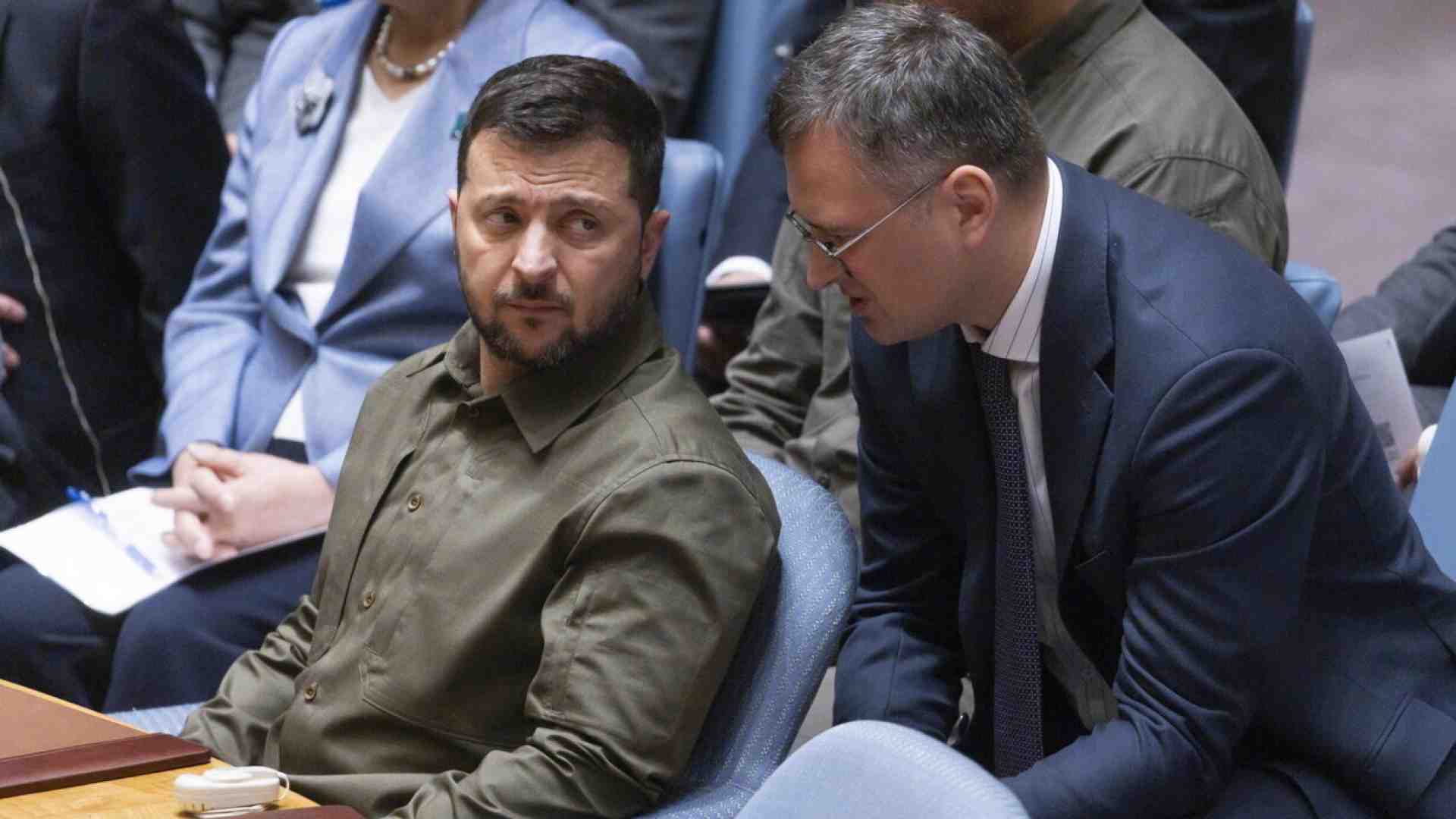 Immagine di Cosa c’è dietro il più grande rimpasto del governo ucraino dall'inizio della guerra
