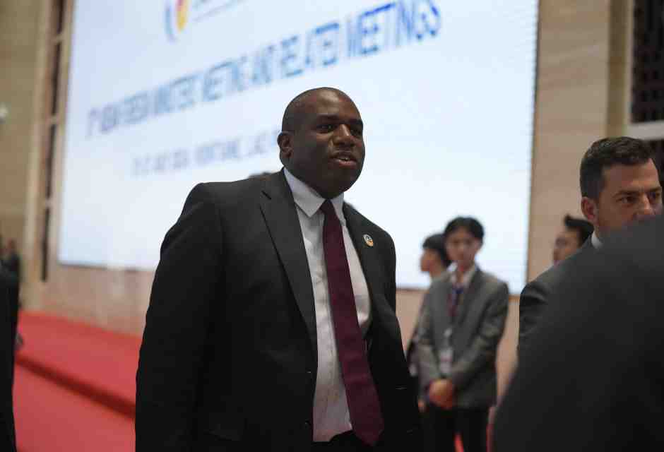 Perché Londra ha deciso un (piccolo) embargo sulle armi a Israele