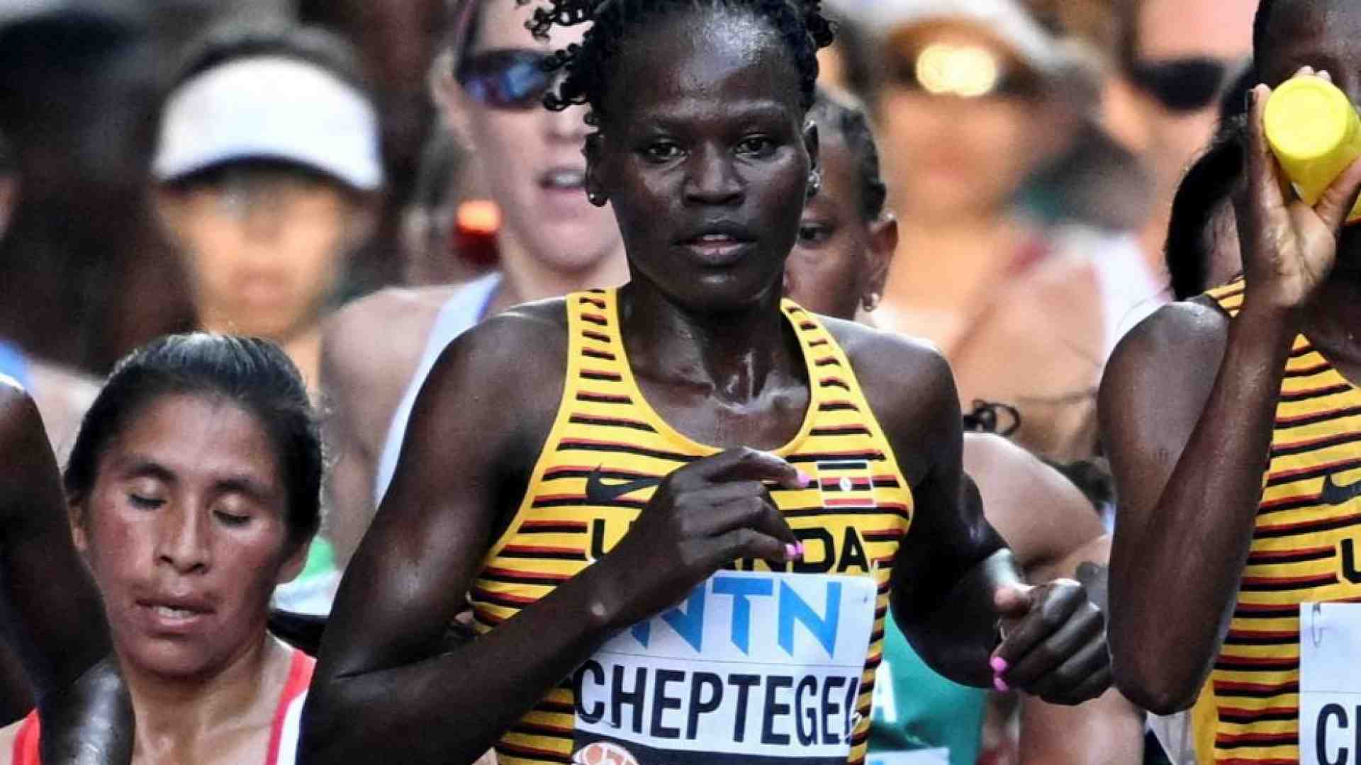 Immagine di La maratoneta ugandese Rebecca Cheptegei è morta bruciata dal compagno