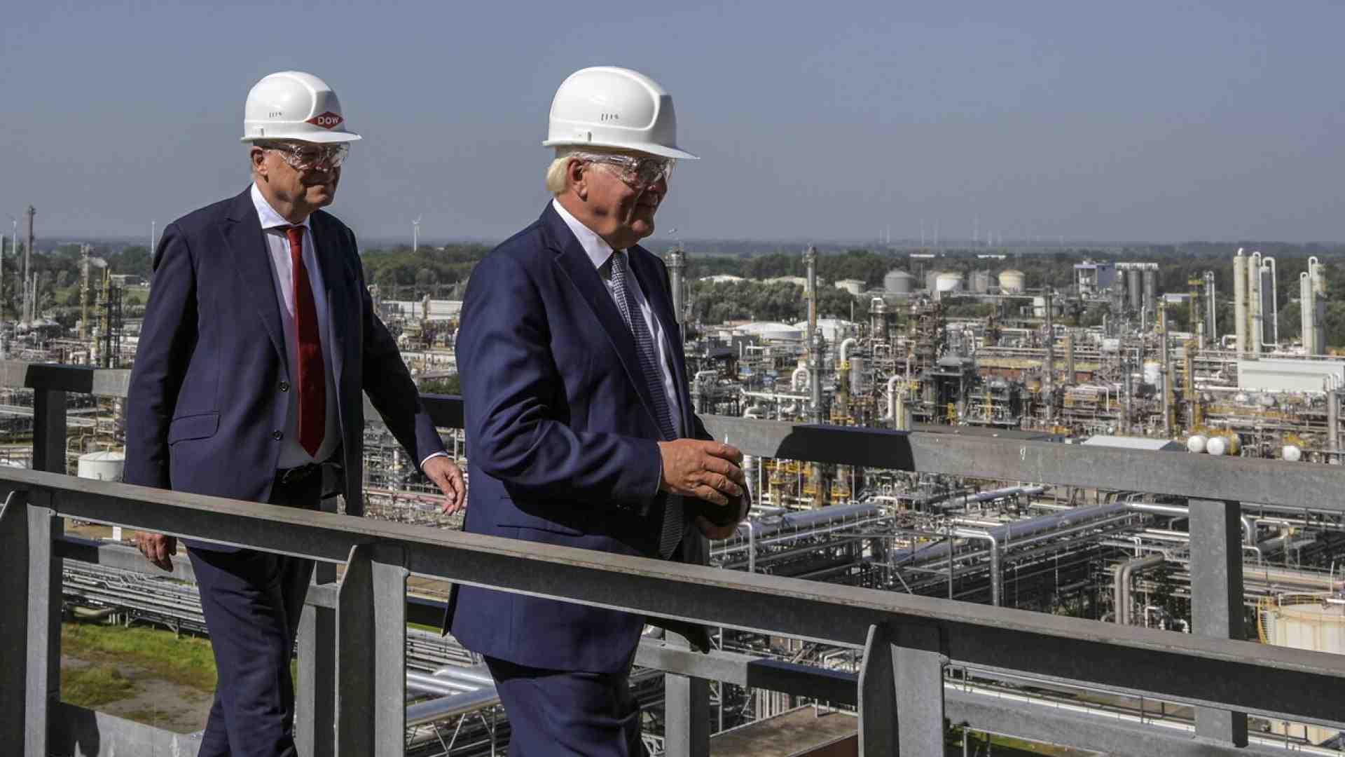 Immagine di Quanto fa male la crisi di Berlino all’Italia (e perché c’è una luce in fondo al tunnel)