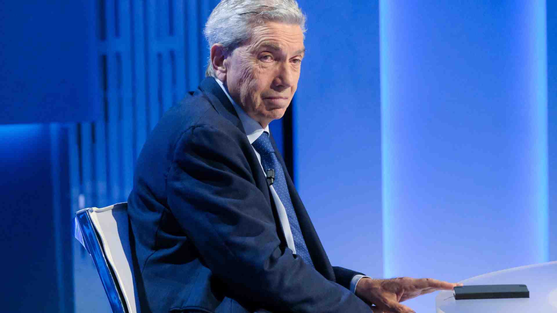 Immagine di Padellaro: “Tra Conte e Grillo uno spettacolo desolante. Ma chi attacca il comico insulta il M5s”