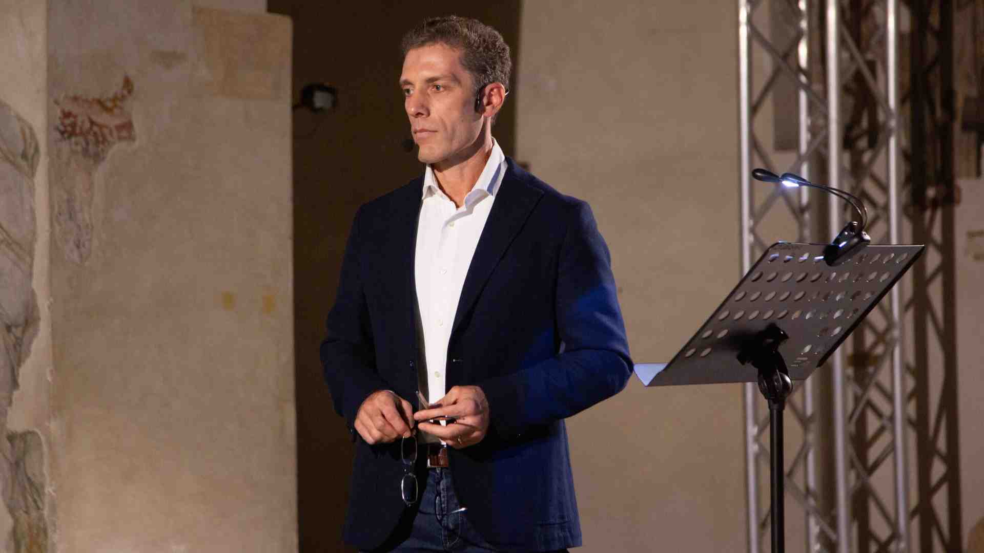 Immagine di Andrea Maggi, il prof della tv: “La cura Socrate per i ragazzi”